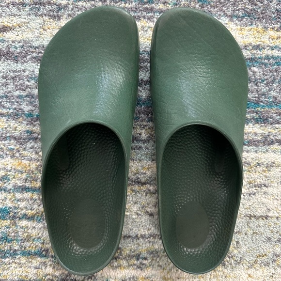 BIRKENSTOCK Ges Gesch Womens Sz 9.5, 41 Green Rubber SlipOn Clog Garden Shoe - Picture 1 of 5